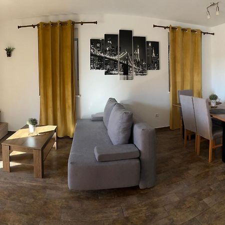Apartman Toni Новаля Екстериор снимка